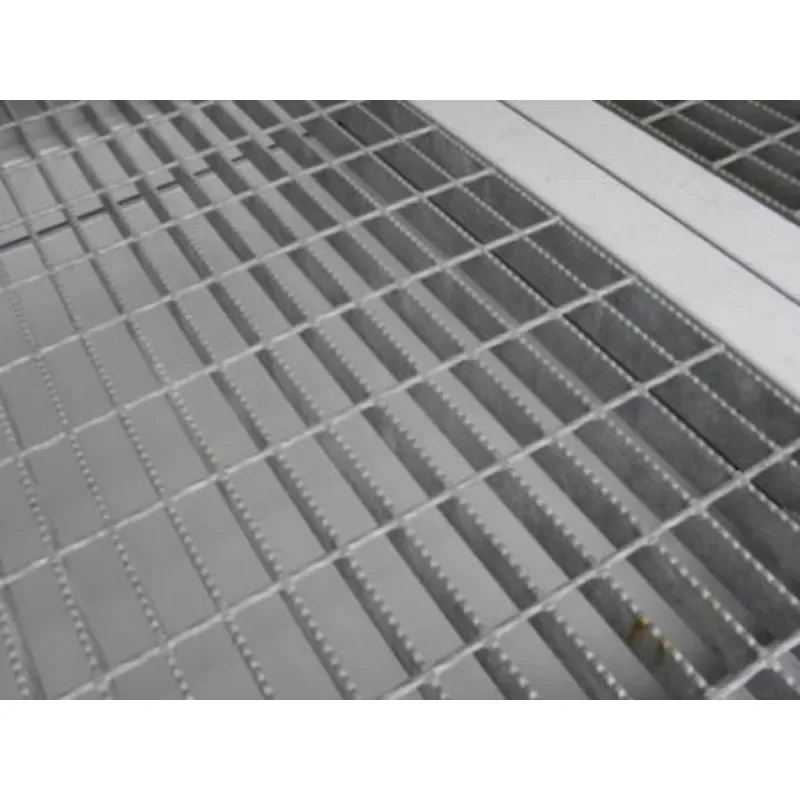 10Ft X 8Ft Open Mesh Floor Bunded Store - open, floor
