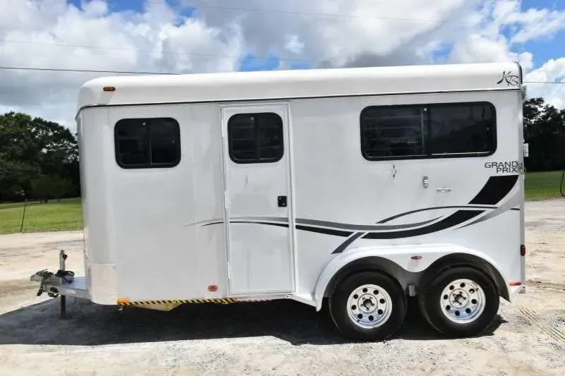 2002 Kiefer Built 2 Horse Bumper Pull for sale at Pauls Containers Ltd
