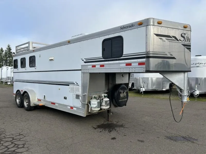 2002 Silverado 3h GN All Aluminum Weekender for sale at Pauls Containers Ltd
