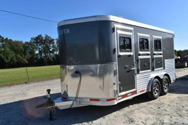 2018 Lakota 83HBPSL 3 Horse Trailer for sale at Pauls Containers Ltd